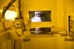 Intel_Manufacturing_Wafer_Promo Intel_Manufacturing_Wafer_Promo
