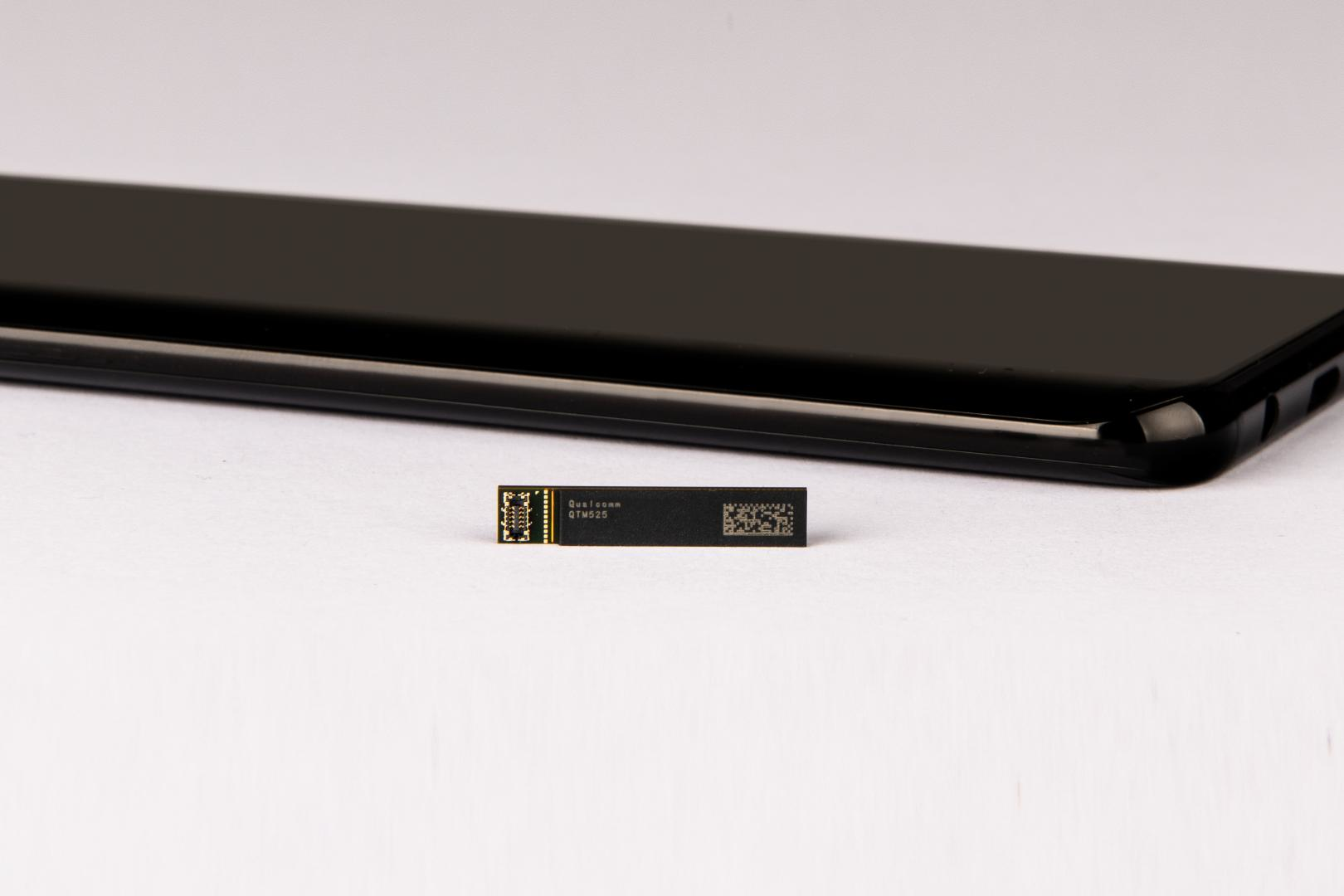 Qualcomm_Antenna_Module_Phone