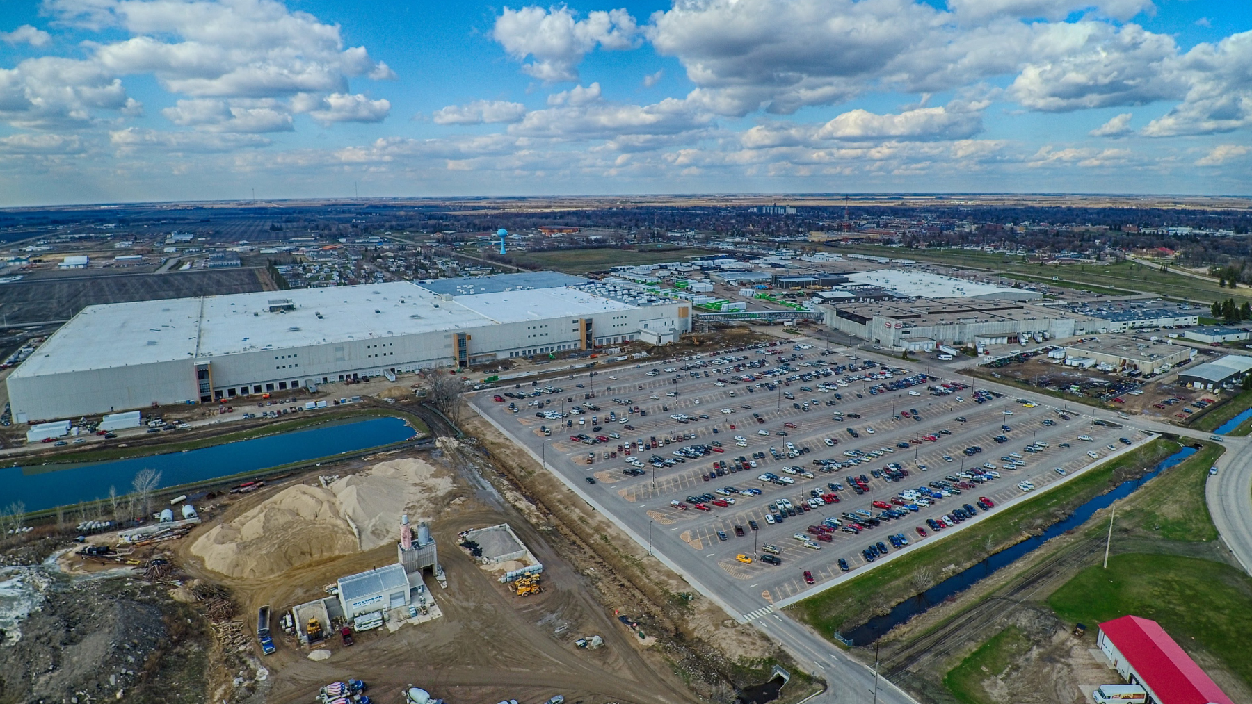 Digi Key Building 5ebc2fc73fb21