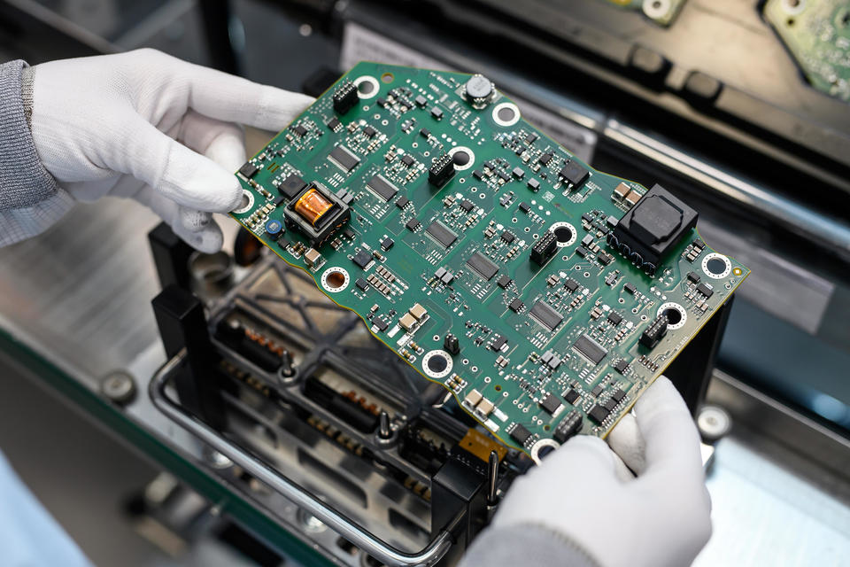 Power Electronics Production At Continental Powertrain In Nuremberg Data 1 5ed691f6b2931