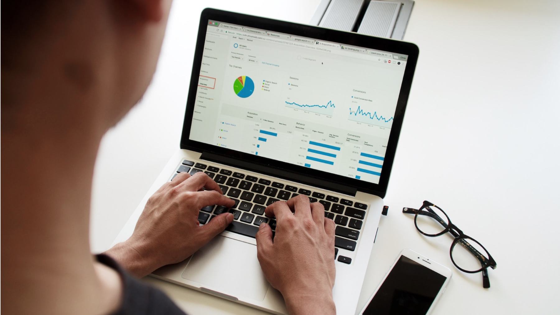 Laptop 636eb38e2b12d