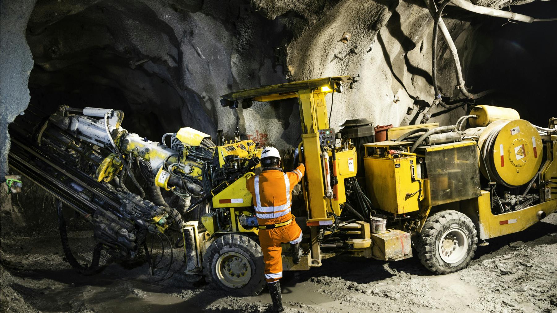 66351a932f4b3700086ff96e Dreamstime L 180587645