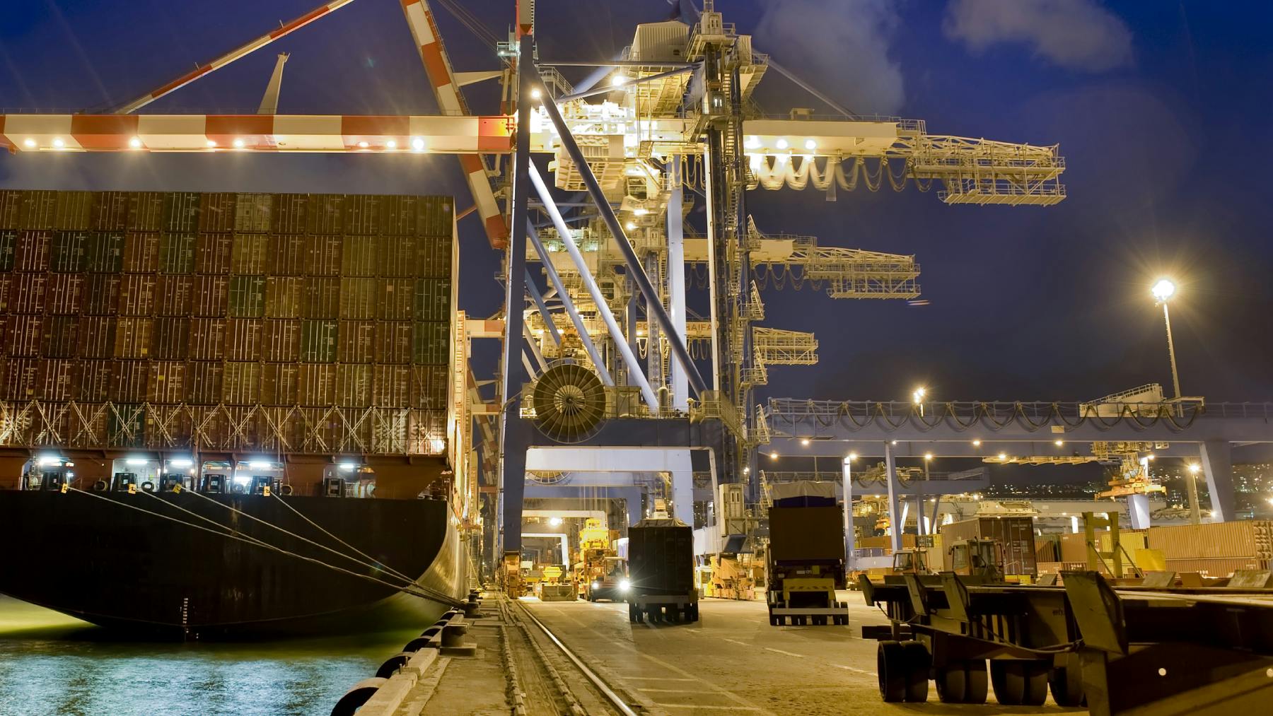 66f6ed3daa8b28e59cb20882 Dreamstime L 8646048